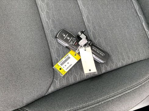 Used 2025 RAM 1500 Big Horn image 34