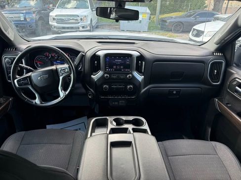 Used 2019 Chevrolet Silverado 1500 LT Trail Boss image 11