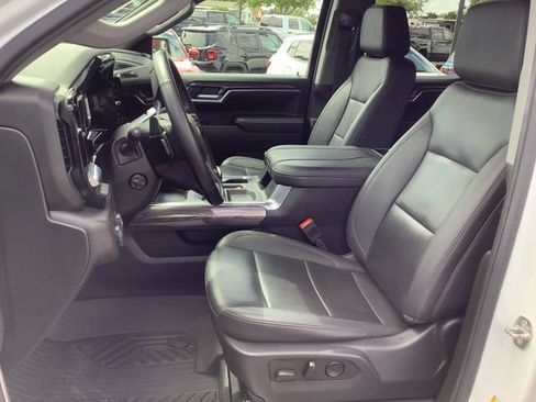Used 2024 Chevrolet Silverado 1500 LTZ w/ LTZ Premium Package AWD/4WD image 8
