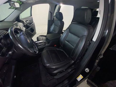 Used 2019 Chevrolet Traverse LT FWD image 14