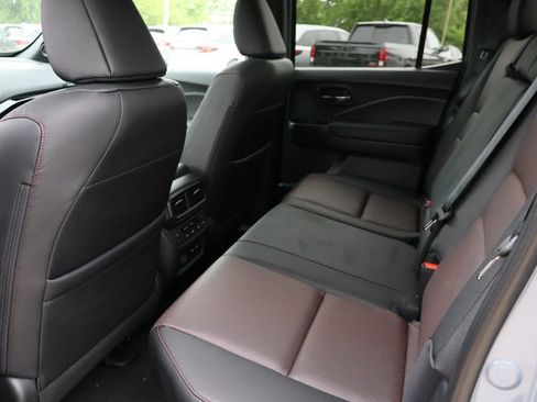 New 2026 Honda Ridgeline Black Edition image 18