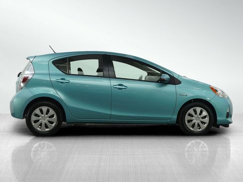 Used 2014 Toyota Prius C Two image 6