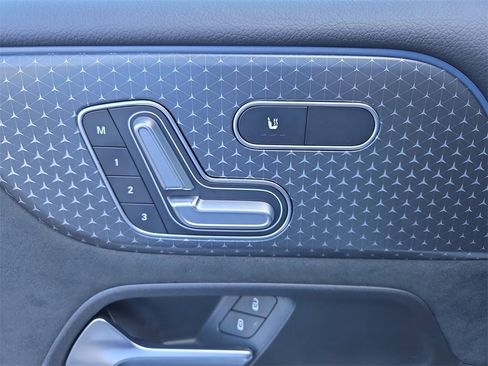 Certified 2025 Mercedes-Benz GLB 250 GLB 250 image 11