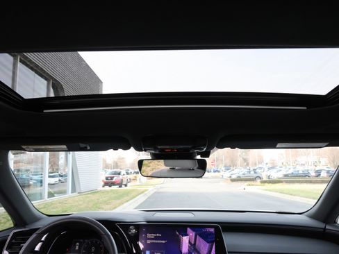 Certified 2024 Lexus RX 350 Premium w/ Accessory Package (Z1) image 31