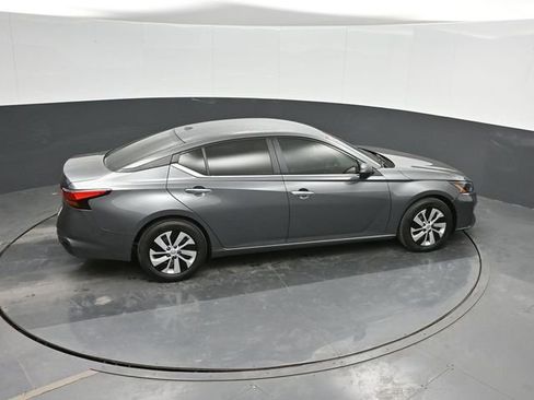 Used 2025 Nissan Altima 2.5 S image 29