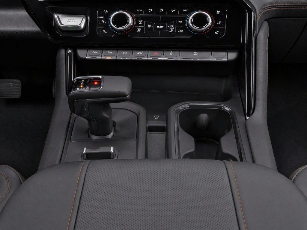 Used 2023 GMC Sierra 1500 AT4 w/ AT4 Premium Package AWD/4WD image 26