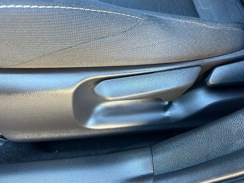 Used 2023 Toyota Corolla SE image 14