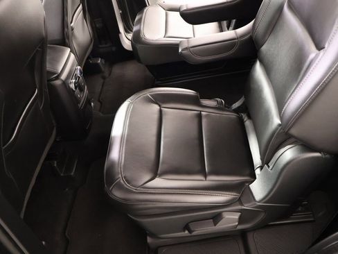 Used 2023 Ford Explorer XLT w/ Equipment Group 202A image 12