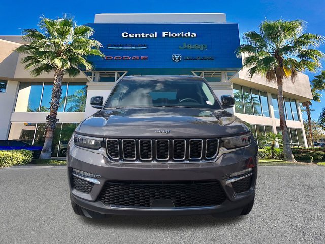 Certified 2023 Jeep Grand Cherokee Limited w/ Trailer Tow Prep Group (B) AWD/4WD image 3