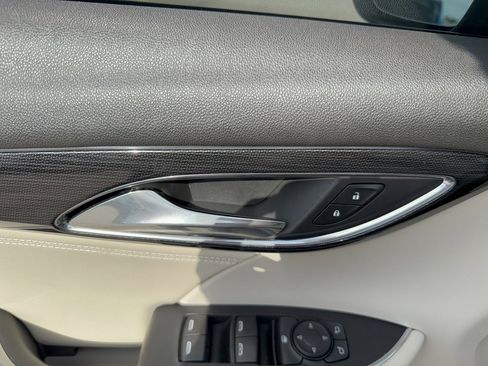 Used 2022 Buick Envision Preferred image 8