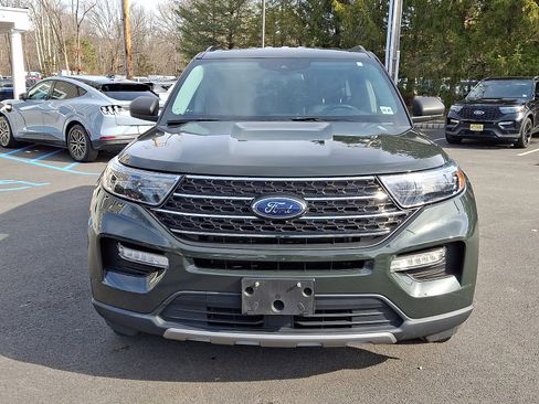 Certified 2022 Ford Explorer XLT w/ Equipment Group 202A image 2