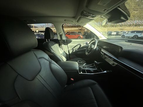 Used 2024 Kia Sorento SX image 8