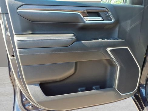 Used 2023 Chevrolet Silverado 1500 LT AWD/4WD image 14