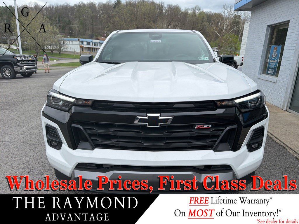 New 2026 Chevrolet Colorado Z71 w/ Midnight Edition AWD/4WD image 2