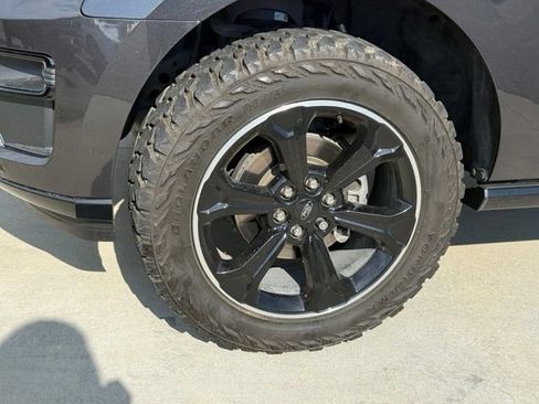 Used 2024 Ford Expedition Limited AWD/4WD image 5