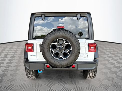 Used 2023 Jeep Wrangler Unlimited Rubicon 4xe w/ Cold Weather Group AWD/4WD image 7