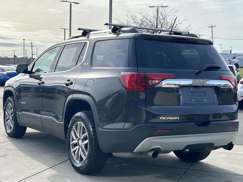 Used 2017 GMC Acadia SLE image 5