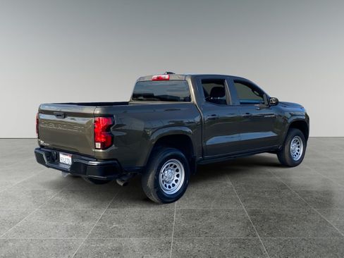 Used 2023 Chevrolet Colorado W/T RWD image 5
