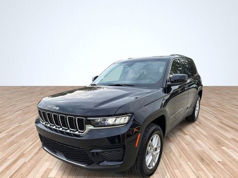 New 2025 Jeep Grand Cherokee Laredo X w/ Luxury Tech Group I image 2