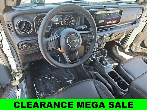 New 2025 Jeep Gladiator Willys image 15