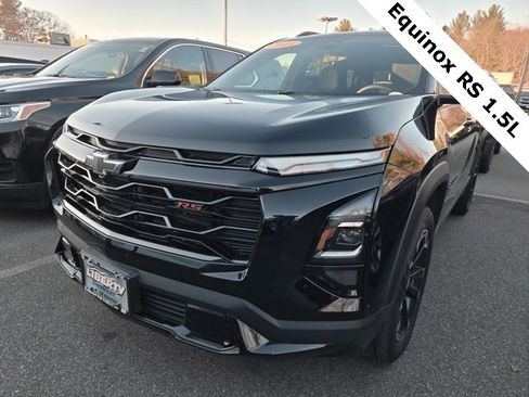 Used 2025 Chevrolet Equinox RS image 3