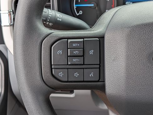Used 2025 Ford F350 XL w/ XL Driver Assist Package AWD/4WD image 19