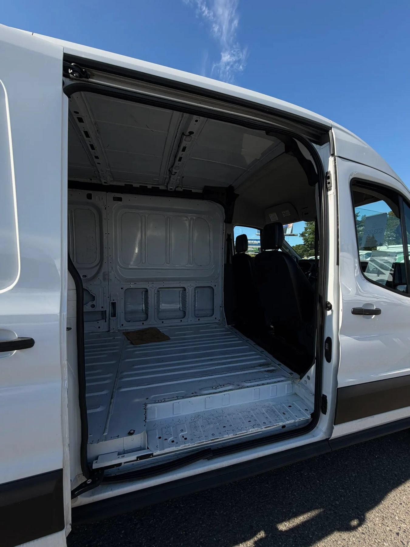 Used 2023 Ford Transit 250 Medium Roof RWD image 22