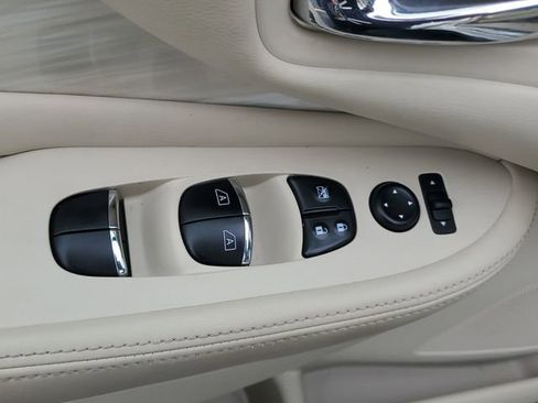 Used 2018 Nissan Murano SL image 17