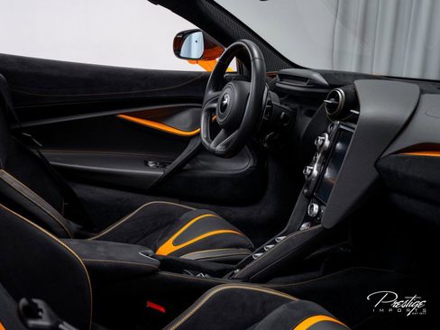 Used 2023 McLaren 720S Luxury RWD image 53