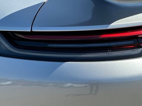 Certified 2024 Porsche 911 Carrera 4S AWD/4WD image 37