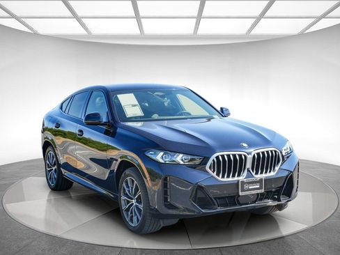 Used 2025 BMW X6 xDrive40i AWD/4WD image 5