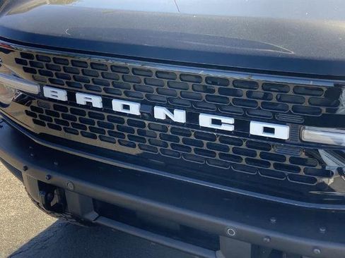 Used 2023 Ford Bronco Wildtrak image 31