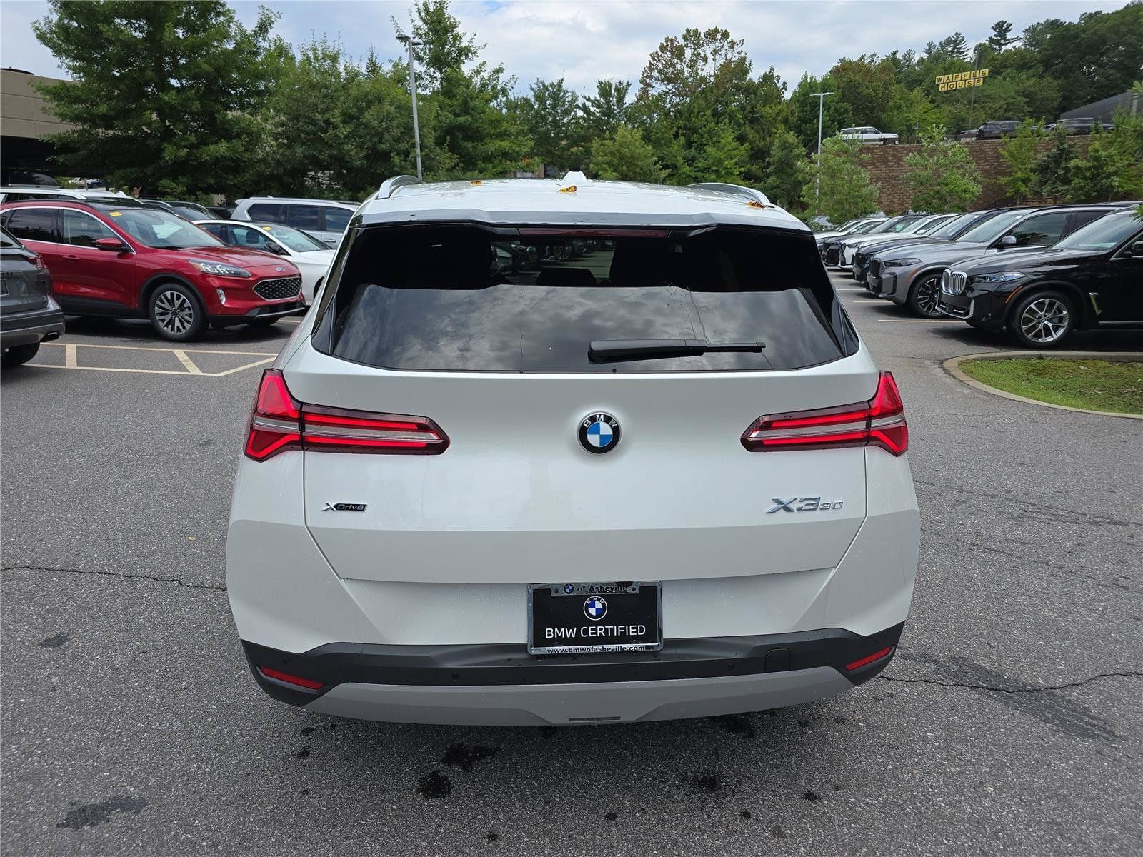Used 2026 BMW X3 xDrive30i w/ Premium Package AWD/4WD image 4