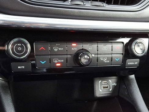 Used 2022 Jeep Compass High Altitude image 15