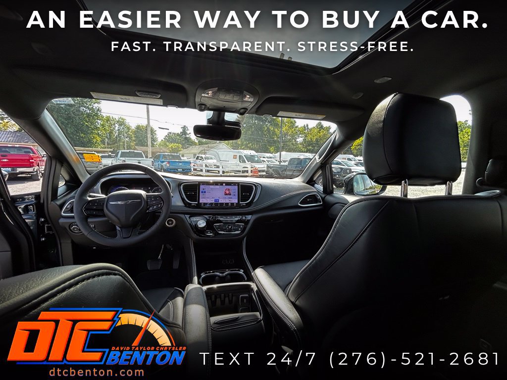 Used 2025 Chrysler Pacifica Limited AWD/4WD image 20