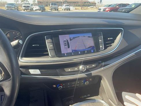Used 2022 Buick Enclave Avenir w/ LPO, Floor Liner Package AWD/4WD image 17