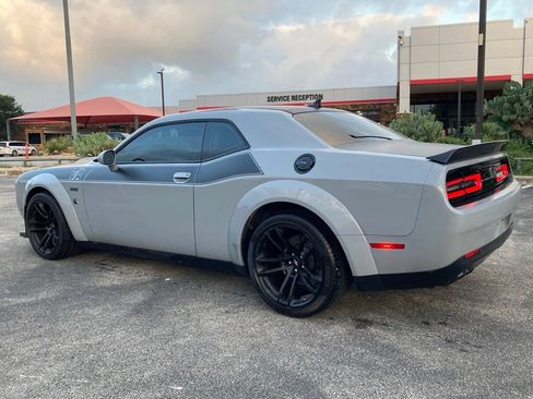 Used 2022 Dodge Challenger R/T Scat Pack RWD image 7