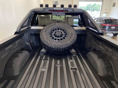 Used 2026 GMC Sierra 2500 AT4X w/ AT4X AEV Edition AWD/4WD image 11