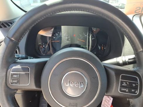 Used 2017 Jeep Patriot 4WD image 20