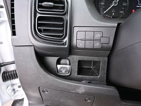 New 2026 RAM ProMaster 2500 w/ Convenience Group image 15