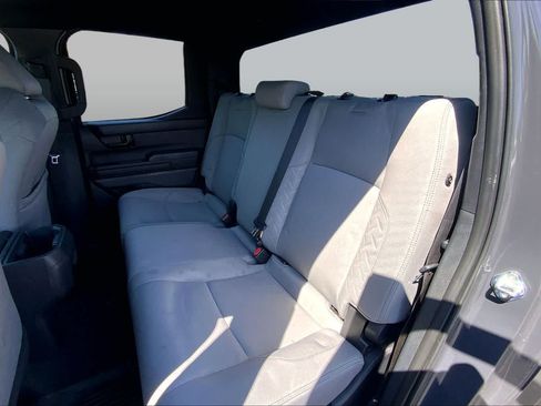 Certified 2025 Toyota Tacoma SR5 AWD/4WD image 20
