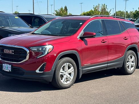 Used 2018 GMC Terrain SLE AWD/4WD image 2