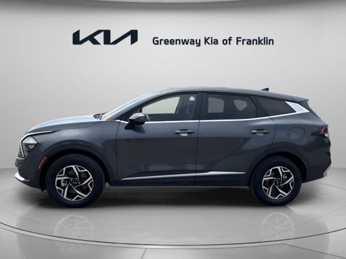 Used 2023 Kia Sportage LX AWD/4WD image 4