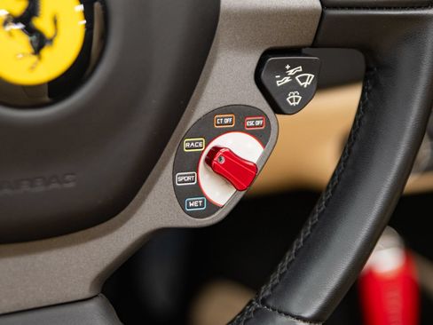 Used 2018 Ferrari 488 Spider RWD image 24