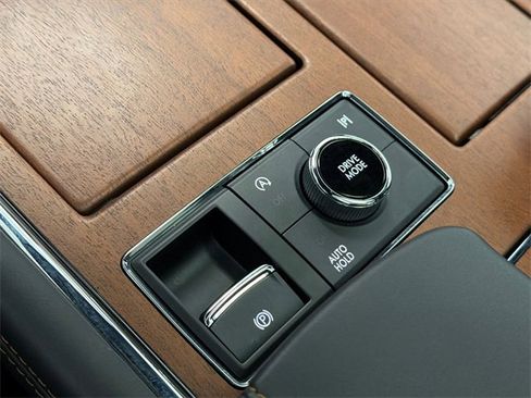 Used 2023 Lincoln Navigator Black Label image 34