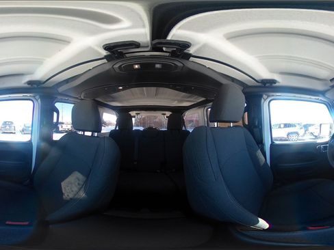 Used 2025 Jeep Wrangler Sport S image 42