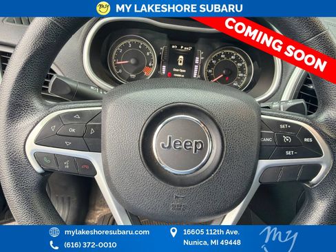 Used 2014 Jeep Cherokee Sport AWD/4WD image 8