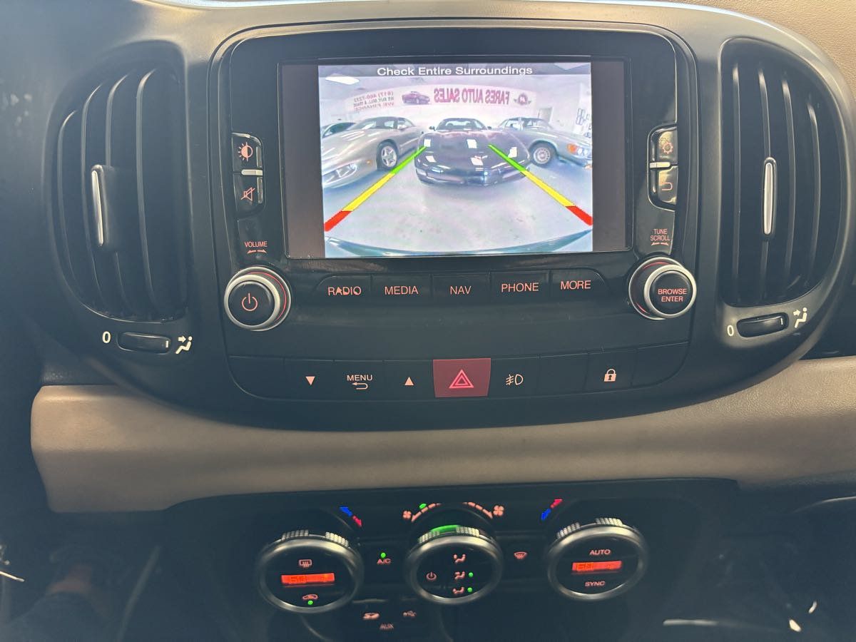 Used 2014 FIAT 500L Lounge FWD image 17