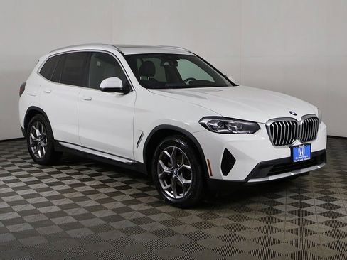Used 2023 BMW X3 xDrive30i w/ Premium Essential Package AWD/4WD image 2
