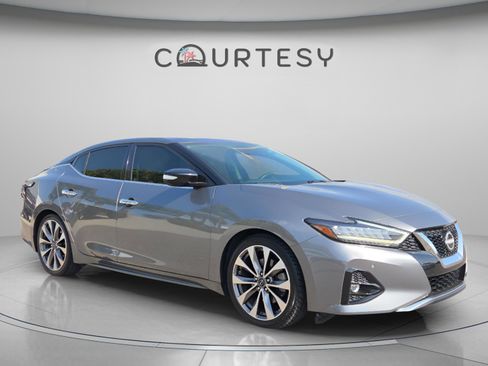Certified 2023 Nissan Maxima Platinum w/ Sport Mat Group FWD image 10
